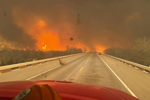 Texas emergency management chief believes the state needs its own firefighting aircraft