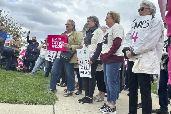 Iowa asks state Supreme Court to let its restrictive abortion law go into effect