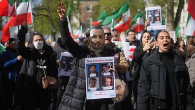 Protests in London over death sentence imposed on Iranian rapper Toomaj Salehi