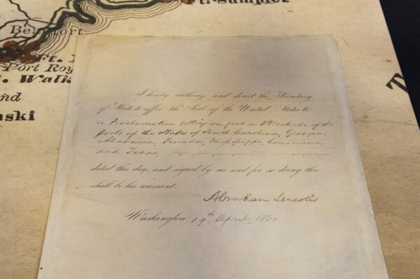 Lincoln’s Civil War order to block Confederate ports donated to Illinois by governor and first lady