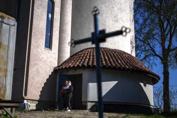 Damaged in war, a vibrant church in Ukraine rises as a symbol of the country’s faith and culture