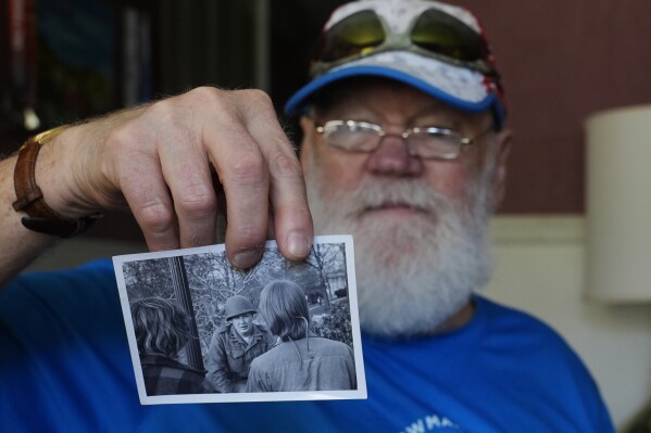 Troops fired on Kent State students in 1970. Survivors see echoes in today’s campus protests