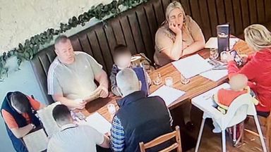 'Dine and dash' pair left restaurants without paying bills worth £1,000