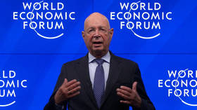 Davos boss quits – media