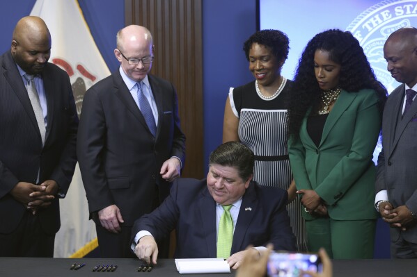 Pritzker signs $53.1B Illinois budget, defends spending with ‘sustainable long-term growth’