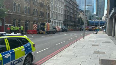 Thousands evacuated from buildings in London after gas leak