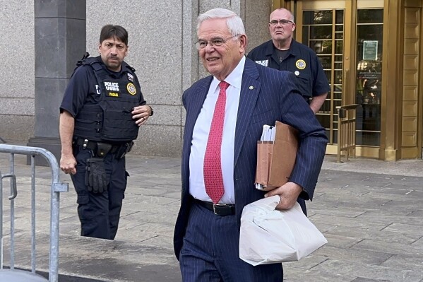 Gold bars and Sen. Bob Menendez’s curiosity about their price takes central role at bribery trial