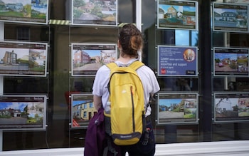 Three big banks slash mortgage rates ahead of election