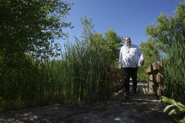 Water-rich Gila River tribe near Phoenix flexes its political muscles in a drying West