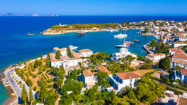 British man dies off Greek island of Spetses