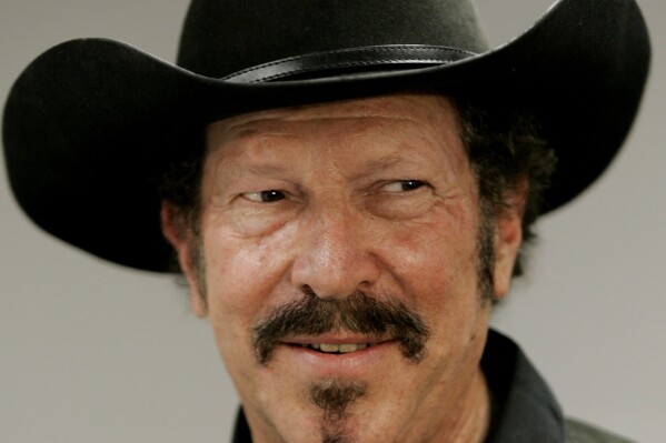 Singer, songwriter, provocateur and politician Kinky Friedman dead at 79