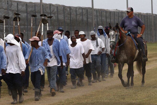 As temperatures soar, judge tells Louisiana to help protect prisoners working in fields