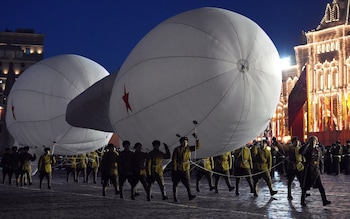 Putin plans wartime-style barrage balloons to fend off Ukraine drone attacks