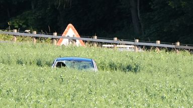 Scotland: Man dies in M9 car crash near Stirling after police chase