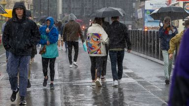 UK weather: Heavy downpours set to batter parts of country as yellow warnings for rain issued