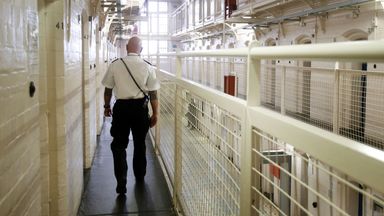 Sir Keir Starmer does not rule out 20,000 prisoners being released early