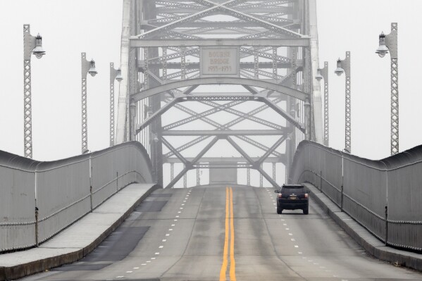 Massachusetts secures $1 billion in federal funds to help replace Cape Cod bridges