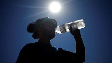 UK weather: Heat health alert issued for parts of England as temperatures forecast to hit 30C