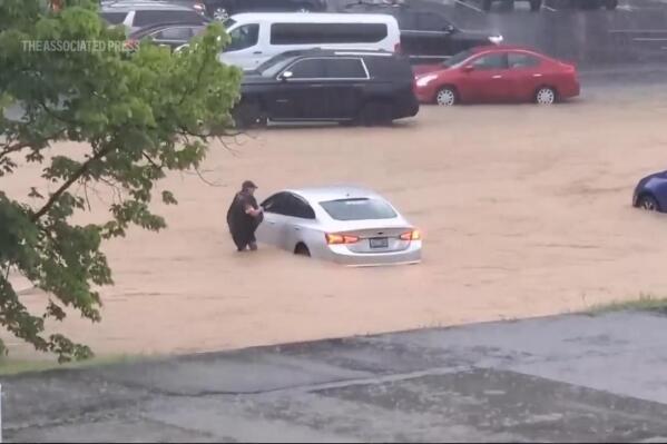 Storms bring flash flooding to Dollywood amusement park in Tennessee