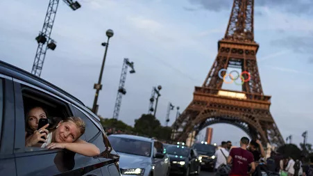 Paris taxi restrictions eased after drivers seek compensation for Olympic disruption