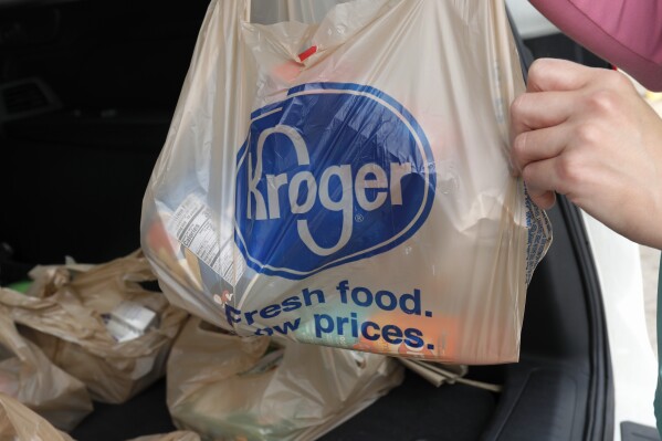 Kroger and Albertsons hope to merge but must face a skeptical US government in court first