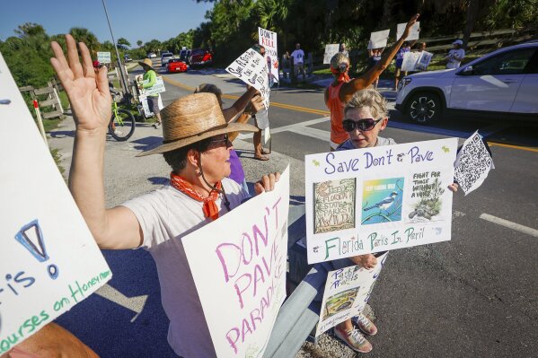 DeSantis’ plan to develop state parks faces setback as golf course backer pulls out