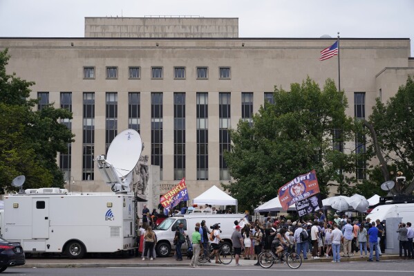 Brothers charged with assaulting New York Times photographer during Capitol riot