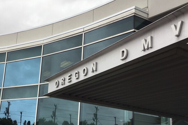 Oregon DMV mistakenly registered more than 300 non-citizens to vote since 2021