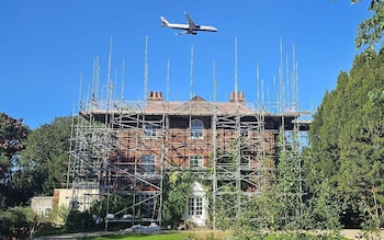 ‘Low-flying Heathrow planes ruining my Georgian manor house’