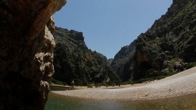 'Two wonderful people': Tributes paid to British couple who died hiking in Spain