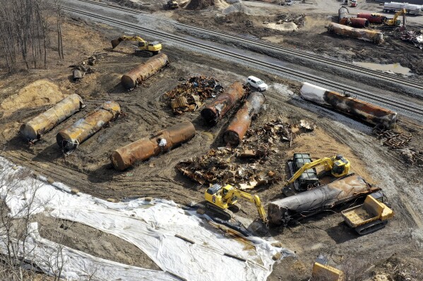 EPA data make it hard to know the extent of the contamination from last year’s Ohio derailment