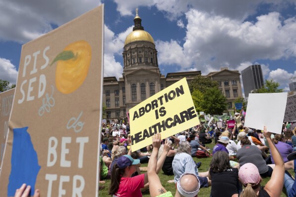 Judge strikes down Georgia ban on abortions, allowing them to resume beyond 6 weeks into pregnancy