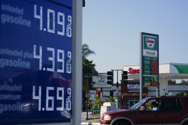 California lawmakers advance bill to prevent gas prices from spiking