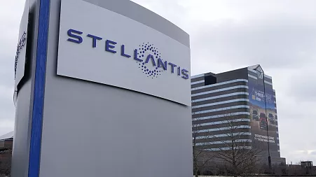 French-Italian car giant Stellantis sees sales in US crash by one fifth